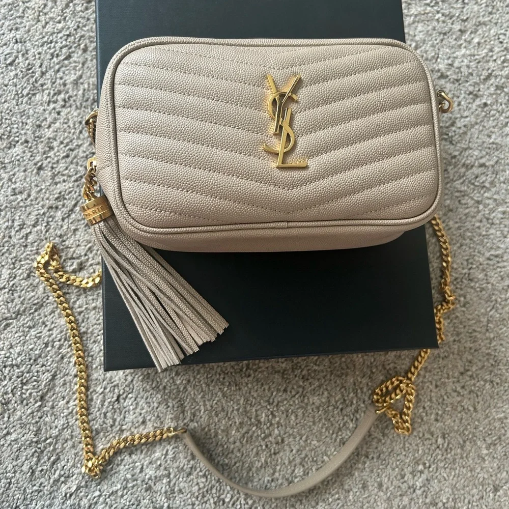 Yves Saint Laurent Mini Lou Camera Beige Quilted Crossbody Bag - Picture 1 of 8